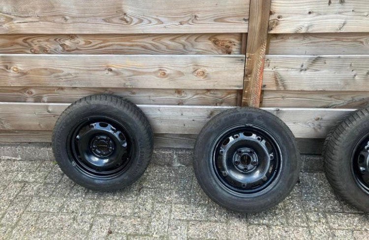 4 banden met stalen velgen, Auto diversen, Aanhangwagen-onderdelen, Ophalen, Zo goed als nieuw