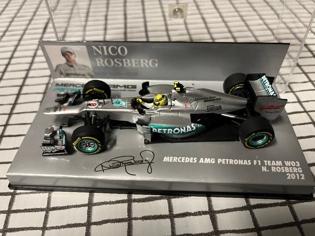 N.Rosberg 1/43, Hobby en Vrije tijd, Verzenden, Zo goed als nieuw, Auto, MiniChamps