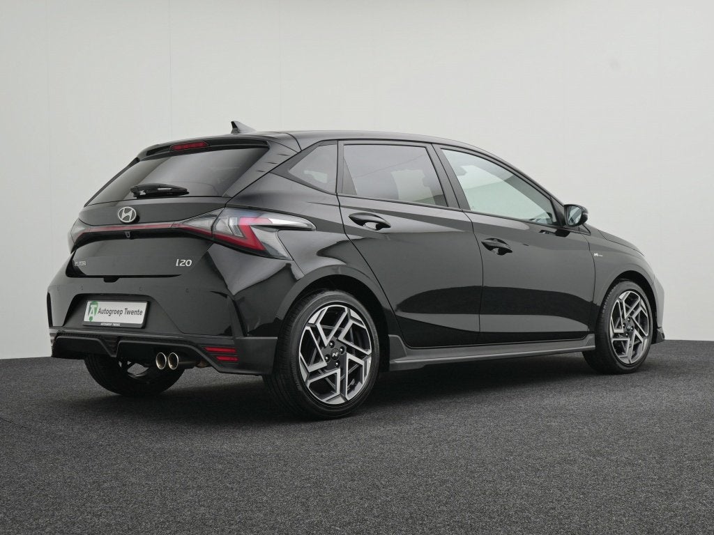 Hyundai i20 1.2 N Line | Navigatie | Private lease 429,- p.m, Gebruikt, Zwart, 4 cilinders, 1198 cc