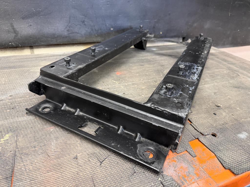 Stoel verlager scania next gen, Ophalen, Voor, Bumper