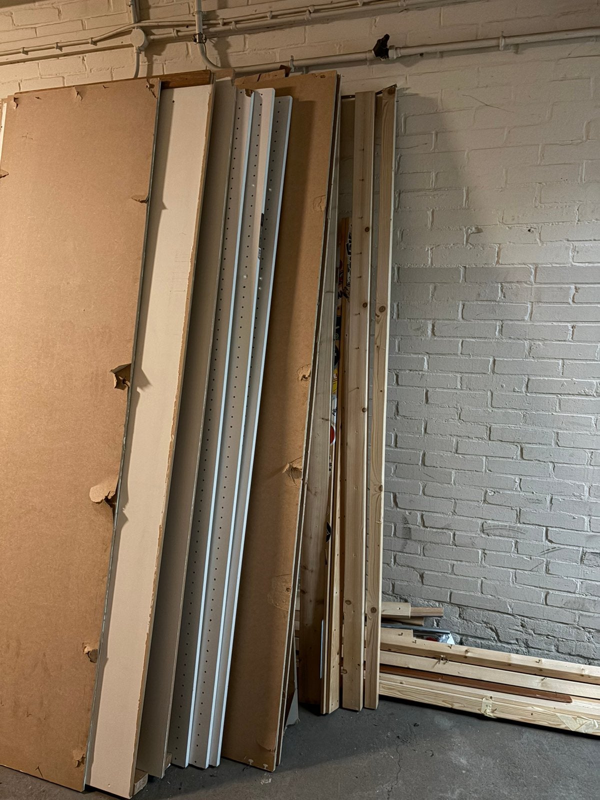 Gratis hout in uitstekende staat, Doe-het-zelf en Verbouw, Hout en Planken, Ophalen, Grenen, Zo goed als nieuw, Plank