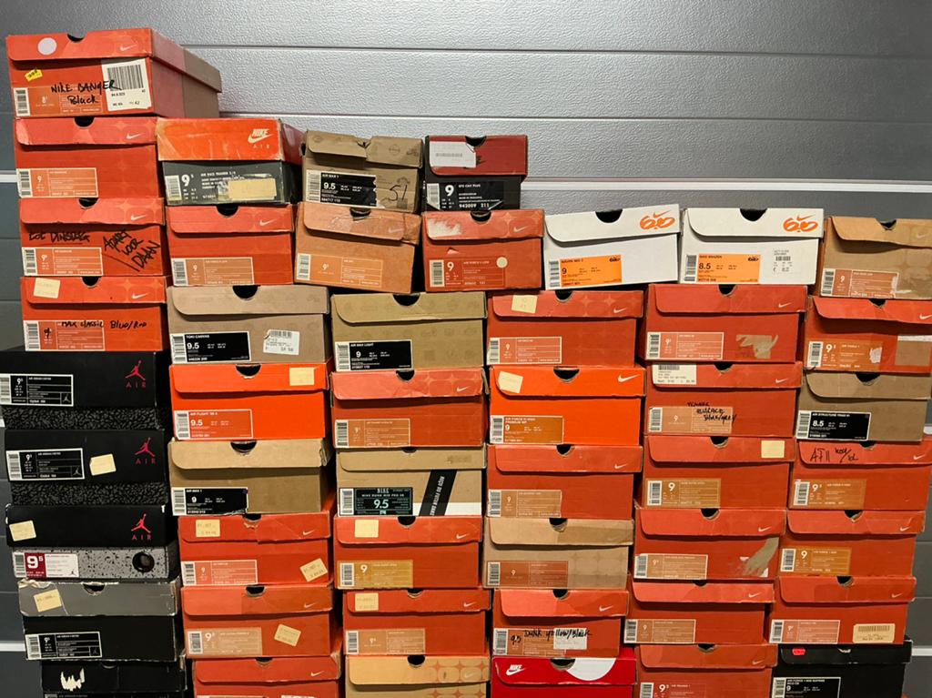 Sneakerhead opgelet 72 paar vintage / nikes maat 42,5/43, Ophalen, Overige kleuren, Overige typen