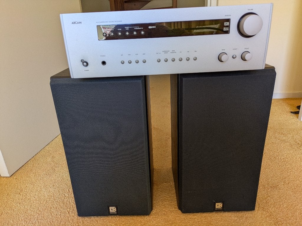 Arcam AVR200 surround sound receiver + 2 loudspeakers, Gebruikt, 60 tot 120 watt, Stereo, Ophalen