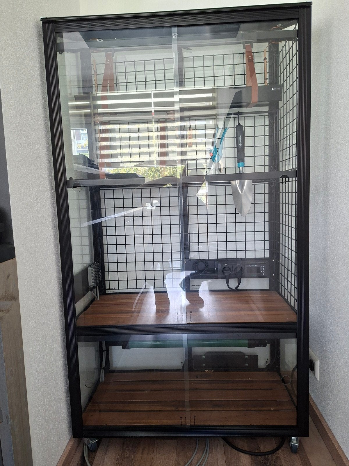 New Juliana Balkon Kas met Automatische Verwarming & Water, Ophalen, Glas, Aluminium