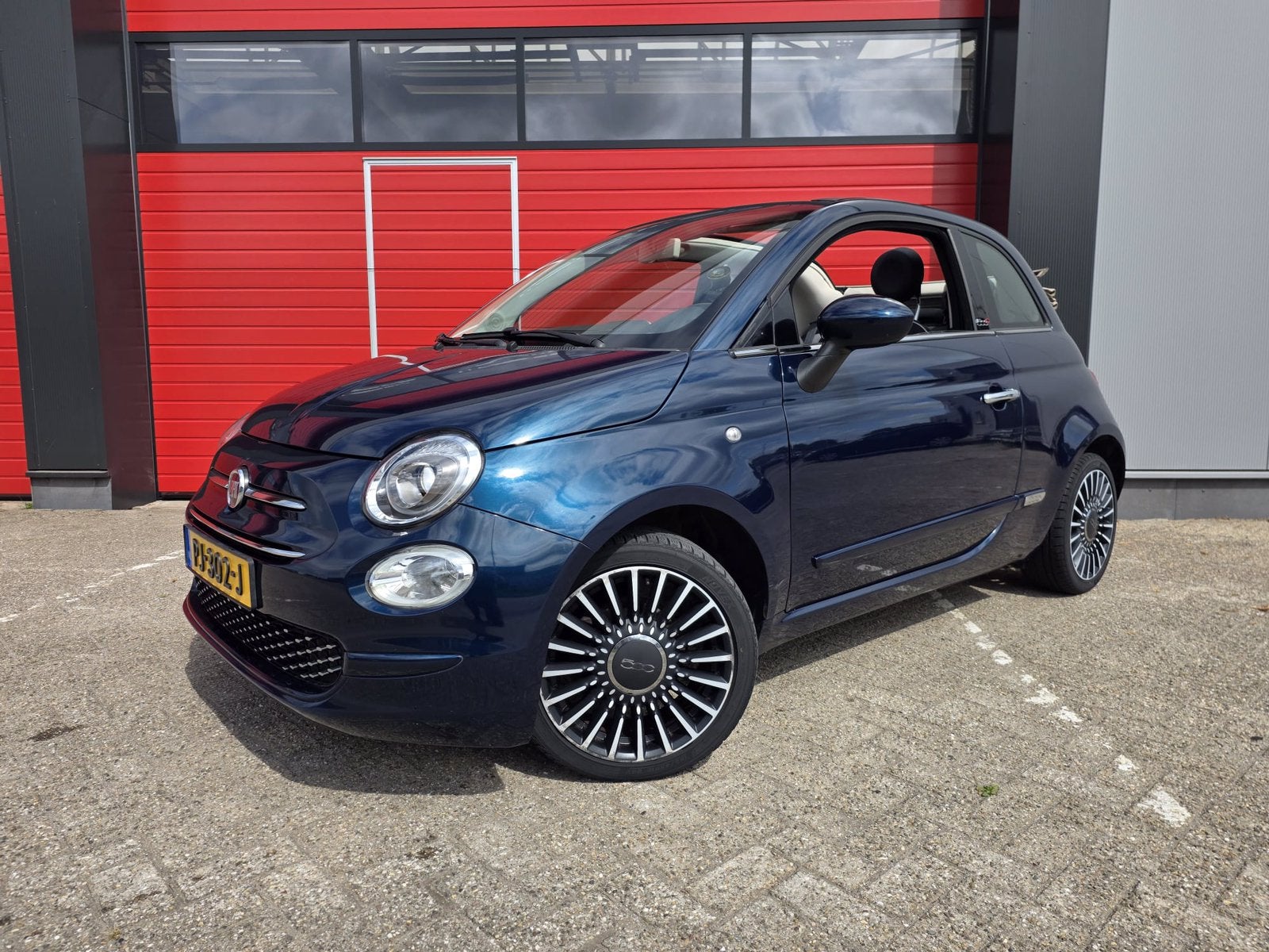 Fiat 500C 0.9 80pk Turbo Twinair 2017 Blauw cabrio, Auto's, Stof, Cabriolet, Sound system, Origineel Nederlands