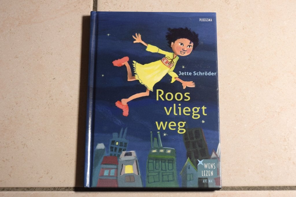 Roos vliegt weg / Jette Schröder AVI M4, Ophalen of Verzenden, Zo goed als nieuw, Fictie algemeen