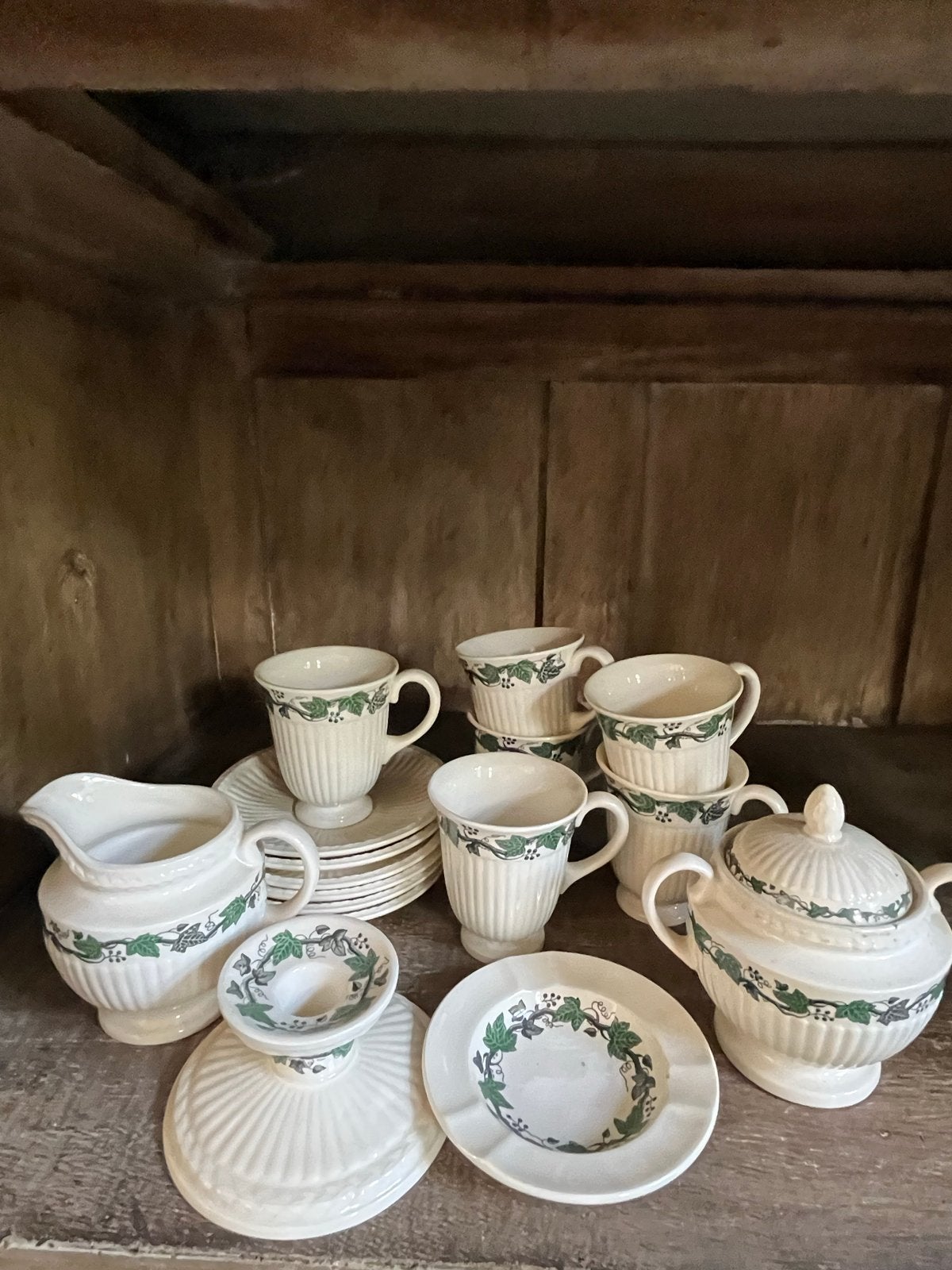 Vintage servies van wedgwood met klimop ( stratford), Ophalen