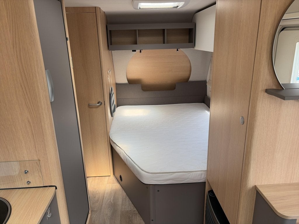 LMC Tandero 480 D New Edition/Voortent, Schokbreker, Rondzit, Bedrijf, Overige typen