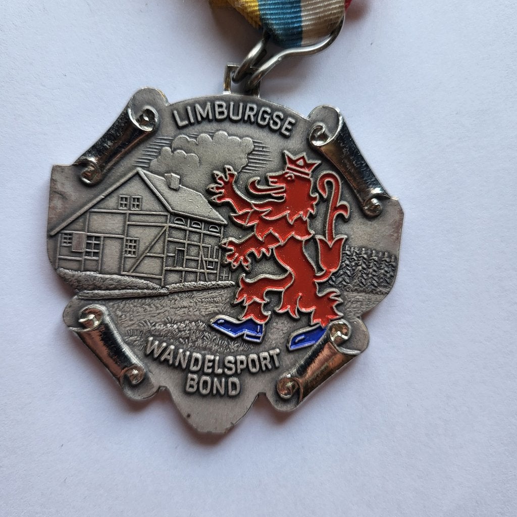 Limburgse Wandelsport Bond Limburg medaille, Postzegels en Munten, Penningen en Medailles, Ophalen of Verzenden, Overige materialen