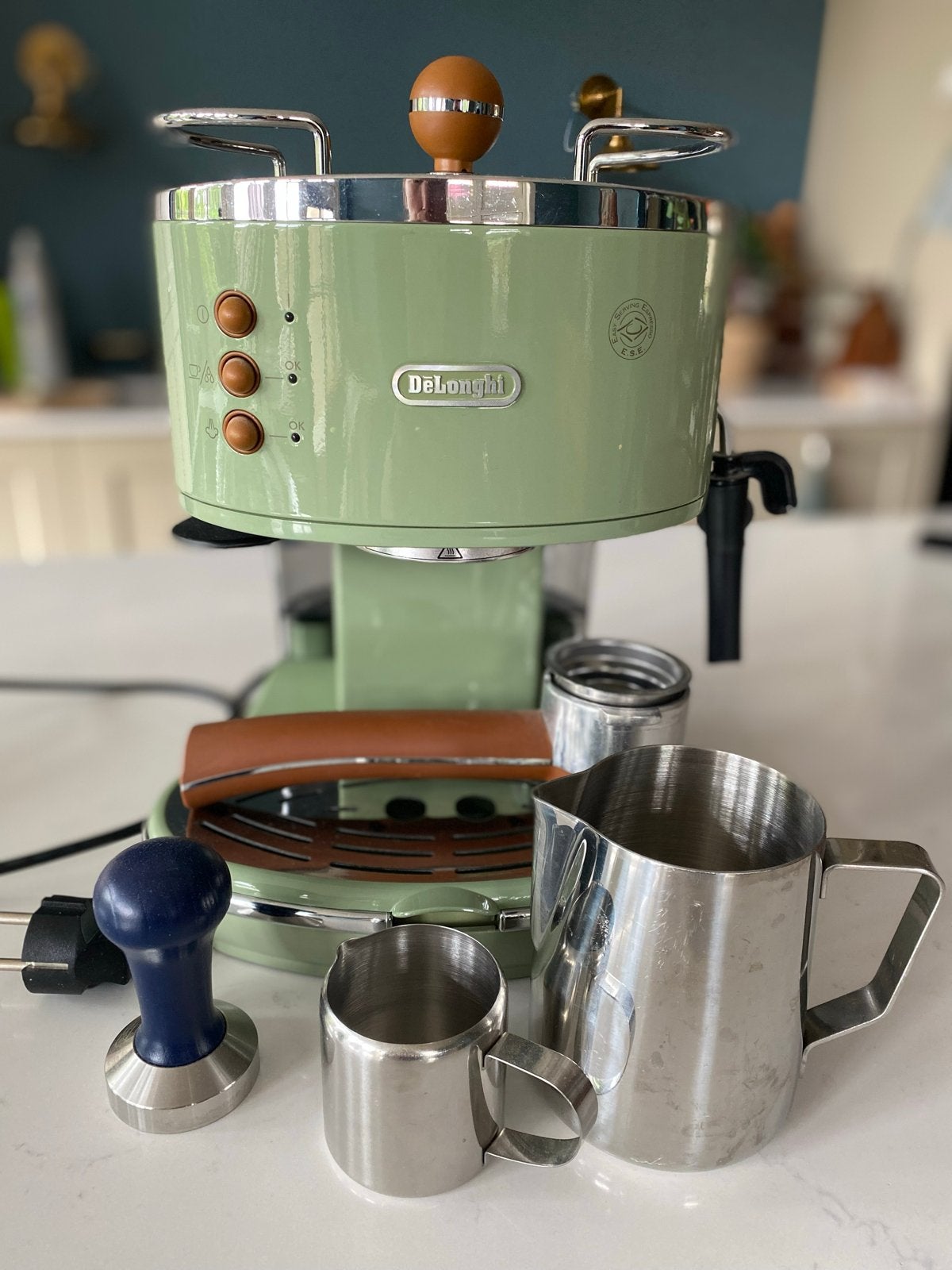 Delonghi espresso apparaat - Zo goed als nieuw, Ophalen, Zo goed als nieuw, Espresso apparaat, Stoompijpje