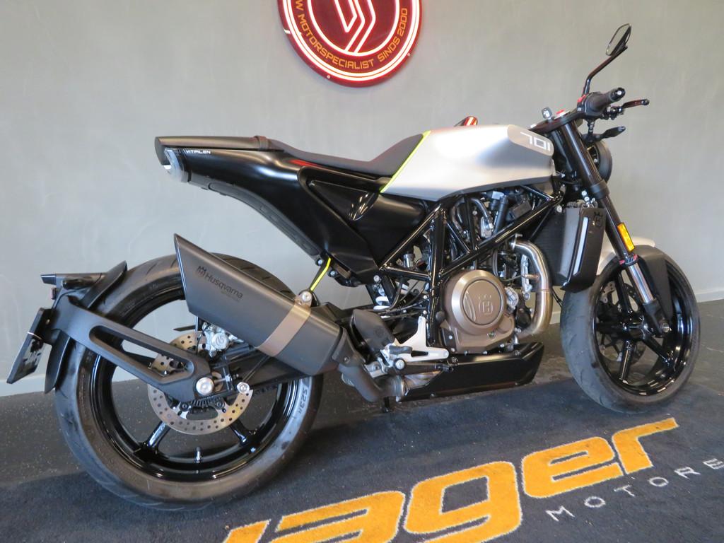 Husqvarna HUSQVARNA VITPILEN 701 TOPSTAAT! (bj 2019), 768 cc, Bedrijf, Naked bike