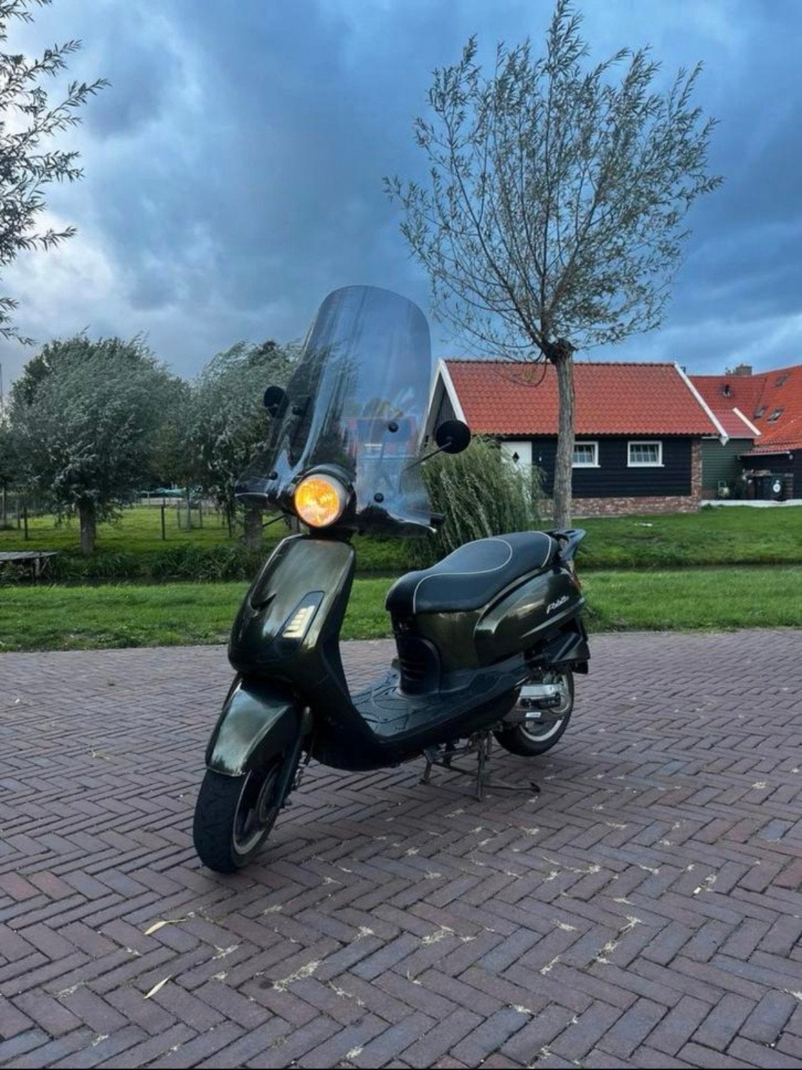 Sym Fiddle scooter - Groen, Ophalen, Gebruikt, Maximaal 45 km/u, Benzine