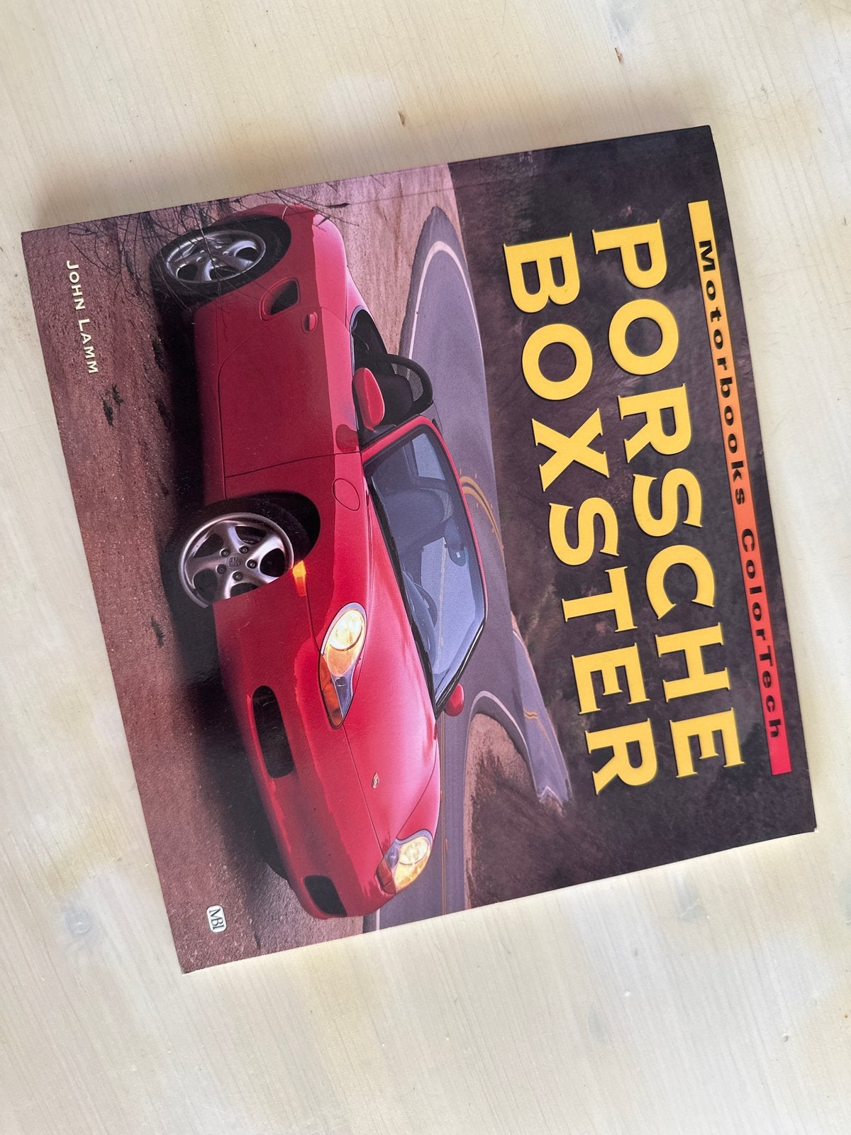 Porsche Boxster Boek - Motorbooks ColorTech, Boeken, Auto's | Boeken, Ophalen of Verzenden, Zo goed als nieuw, Porsche