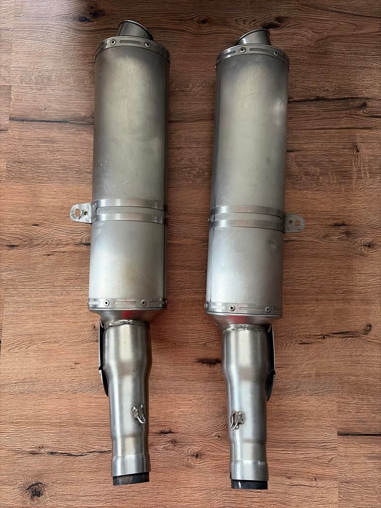 Aprilia Tuono 1000r uitlaat (Set van 2), Ophalen, Gebruikt