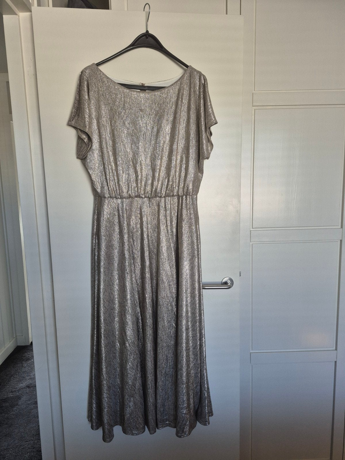 Gouden galajurk maat 42/44 (L), Kleding | Dames, Overige kleuren, Maat 42/44 (L), Ophalen of Verzenden, Zo goed als nieuw