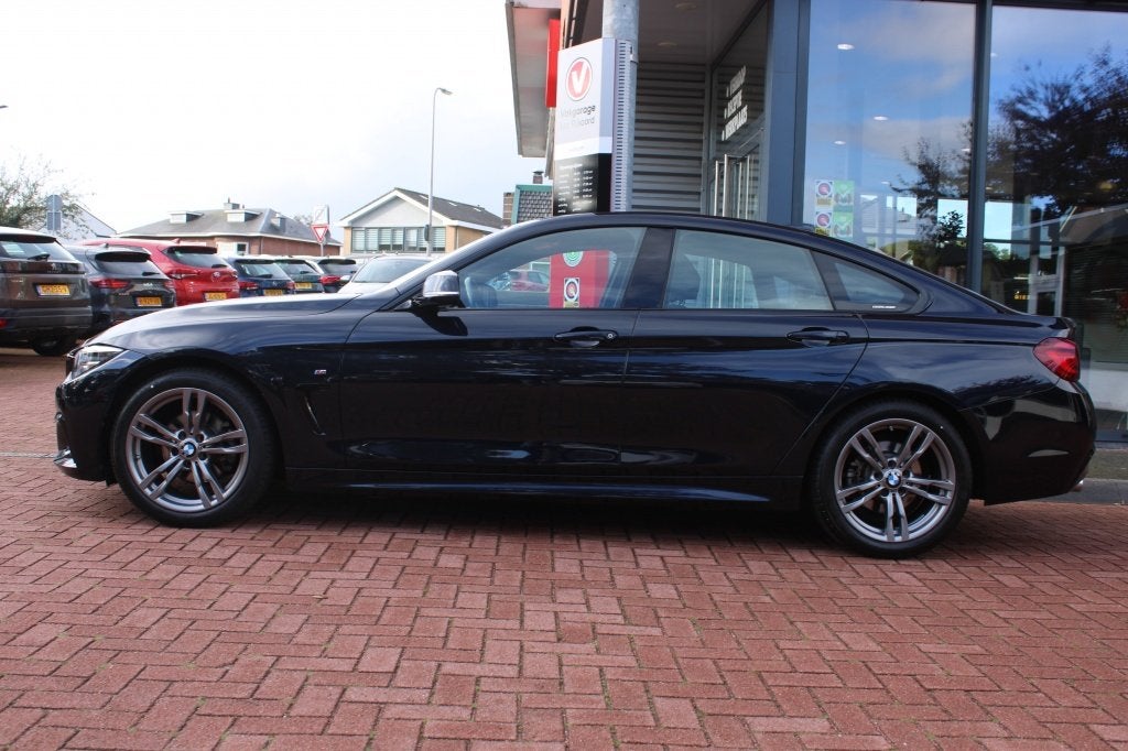 BMW 4-Serie Gran Coupé (F36) 418i 136pk Aut. *Sport Line* |, Auto's, Automaat, 136 pk, Gebruikt, Zwart