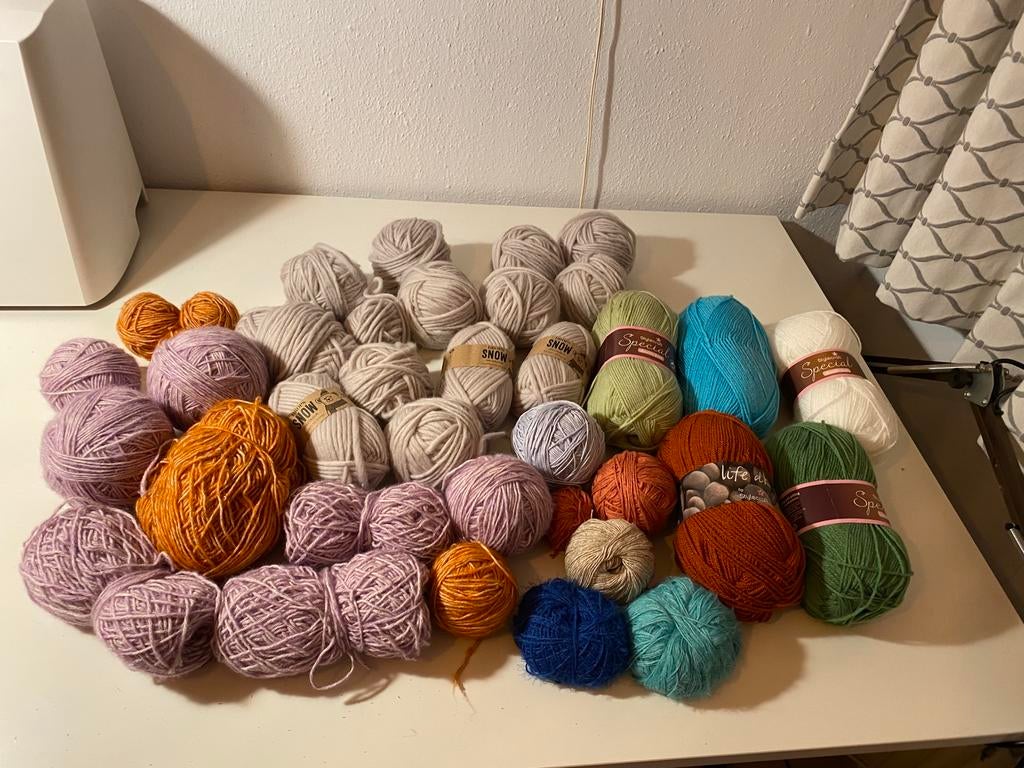 Verschillende bollen breigaren, wol, katoen, Ophalen of Verzenden, Zo goed als nieuw, Breien of Haken, Wol of Garen