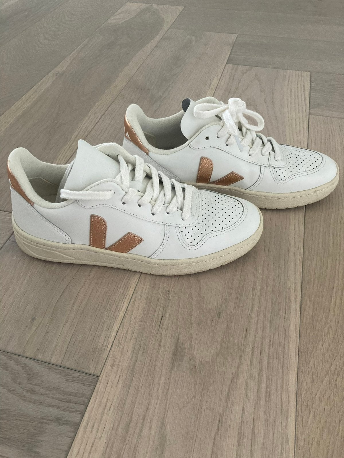 Veja dames mt 36 wit/ rose, Wit, Ophalen of Verzenden, Sneakers of Gympen, Zo goed als nieuw