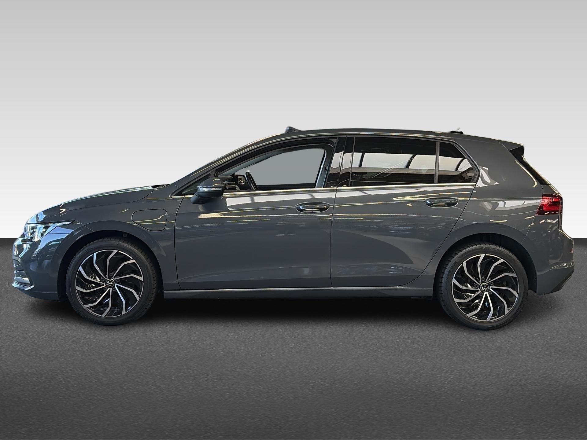 Volkswagen Golf 1.4 eHybrid PHEV 204PK DSG STYLE PANO IQ LIG, Auto's, 8 kWh, 1490 kg, Gebruikt, Euro 6