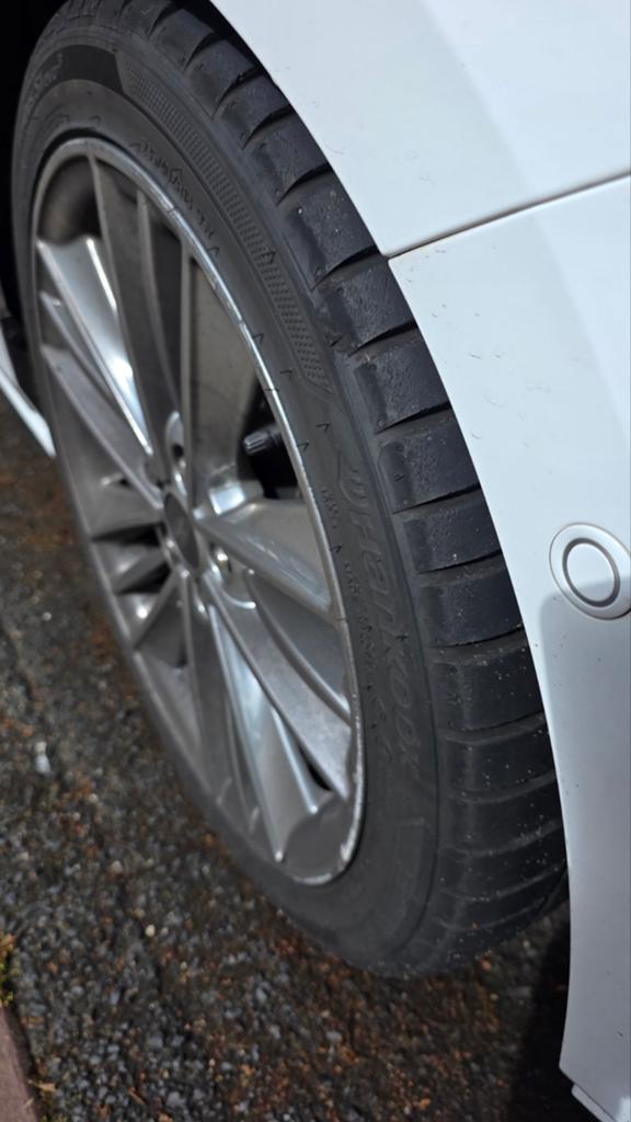 Tekoop hankook banden 2 stuks, Ophalen of Verzenden
