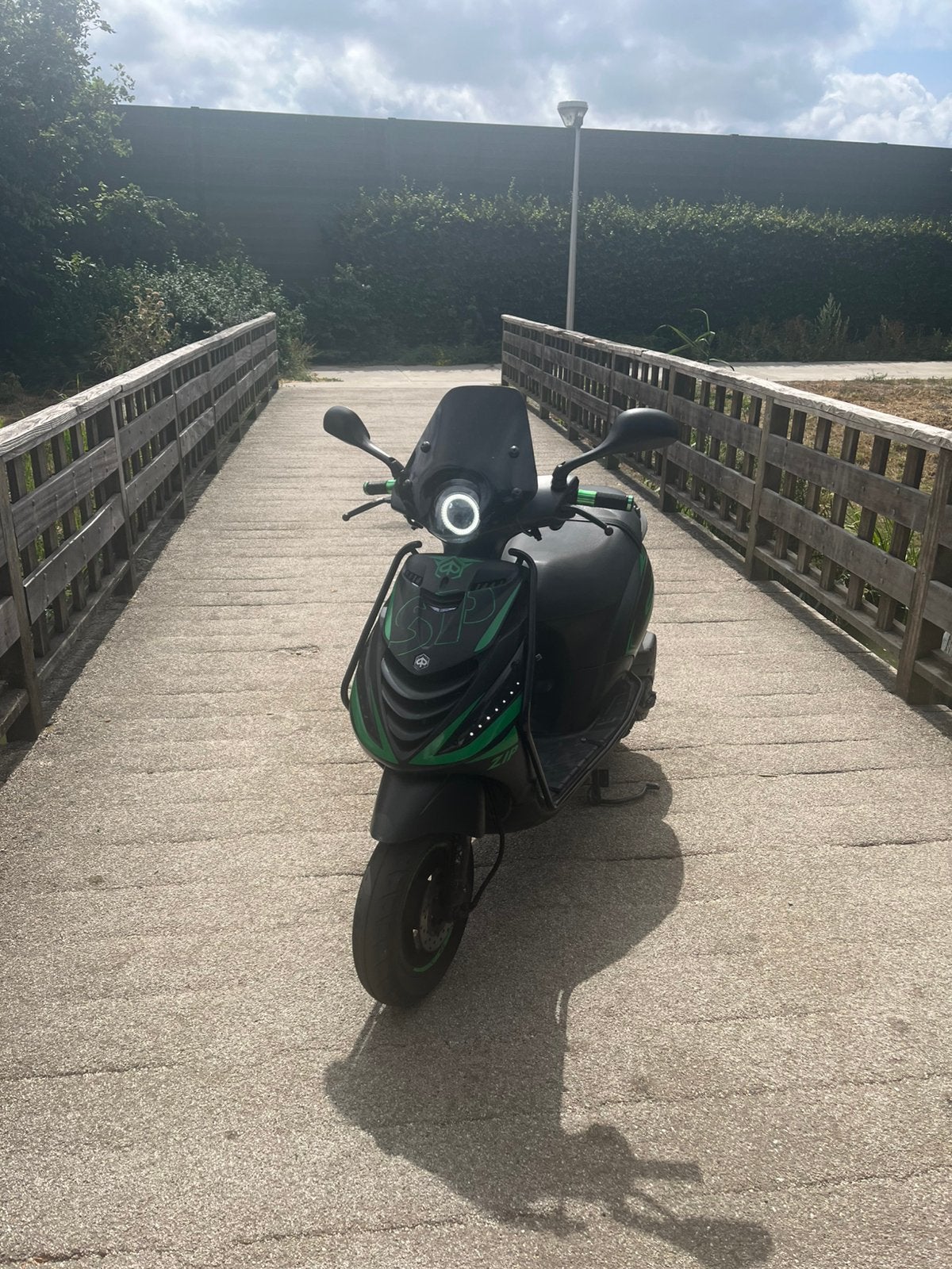 Piaggio zip 2017, Ophalen, Zo goed als nieuw, Benzine, Zip