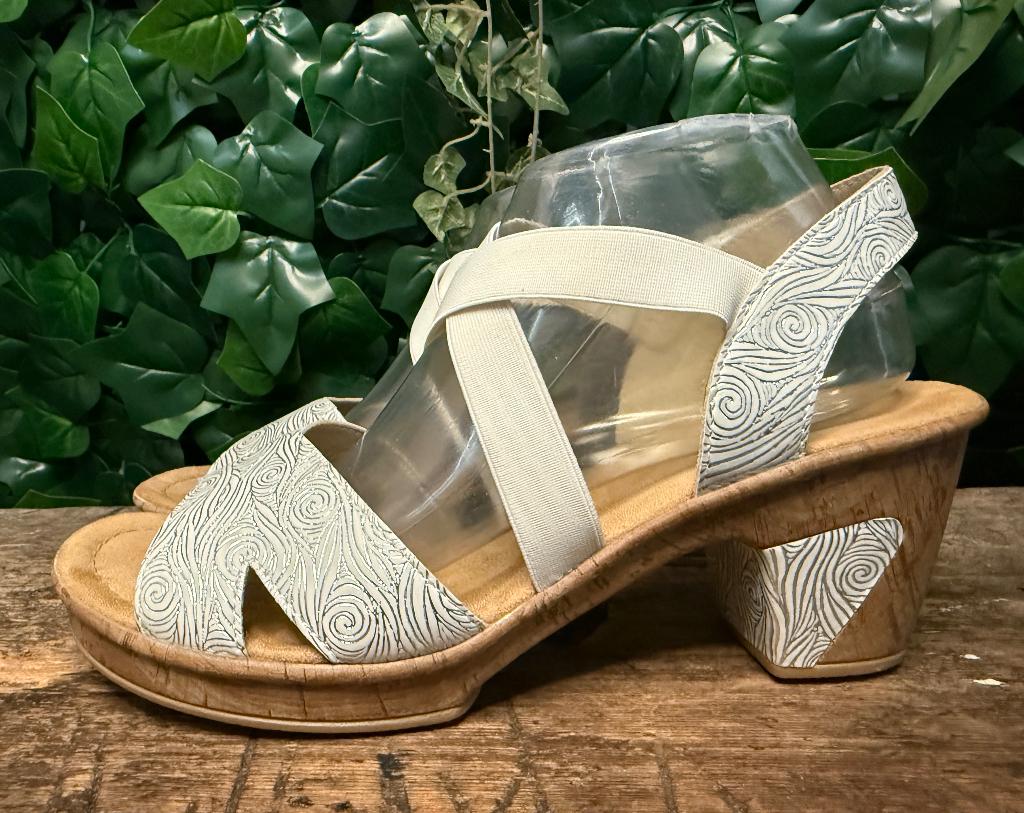 Nieuwe sandalen van Rieker maat 42, Rieker, Wit, Nieuw, Rieker