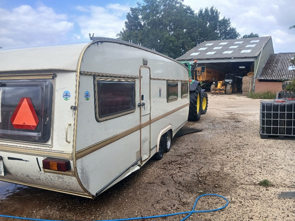 tabbert 680 festivalcaravan, Standaardzit, Tabbert, 7 tot 8 meter, Particulier