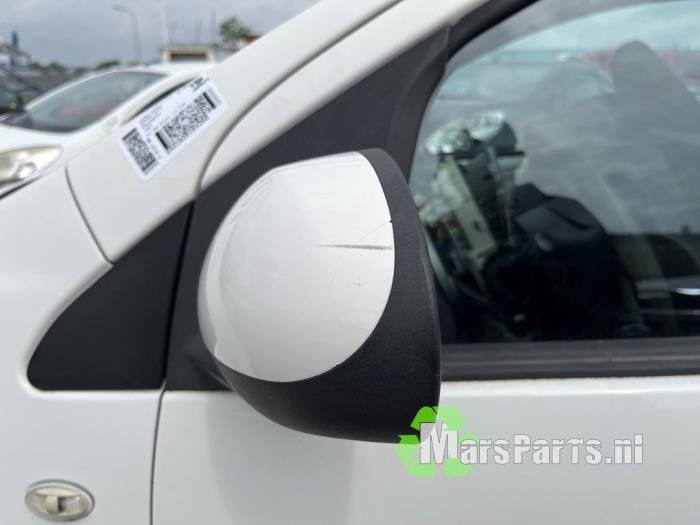 Buitenspiegel links van een Peugeot 107, Gebruikt, -, -, Ophalen of Verzenden