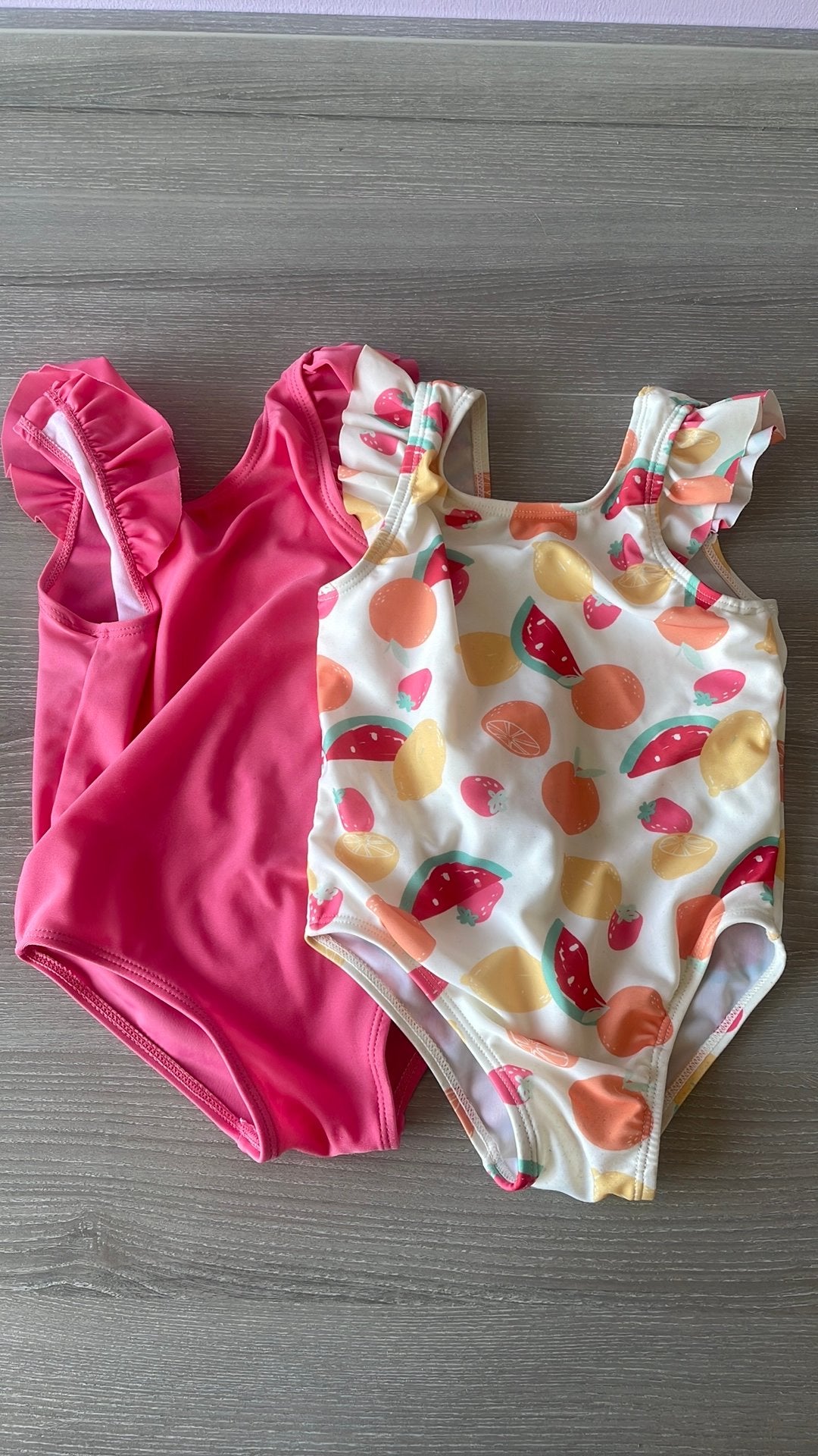 Badpakjes 18-24 maand, Kinderen en Baby's, Babykleding | Baby-zwemkleding, Ophalen of Verzenden, Gebruikt, Jongetje of Meisje