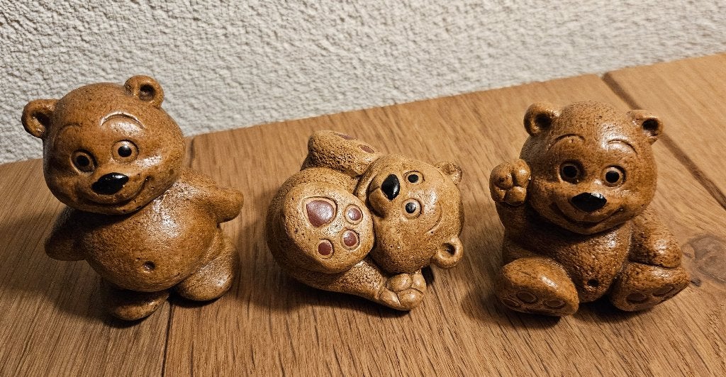 3 beertjes v. bruin keramiek, p. st. ca.6 cm vintage & gaaf!, Verzamelen, Ophalen of Verzenden, Nieuw, Dier