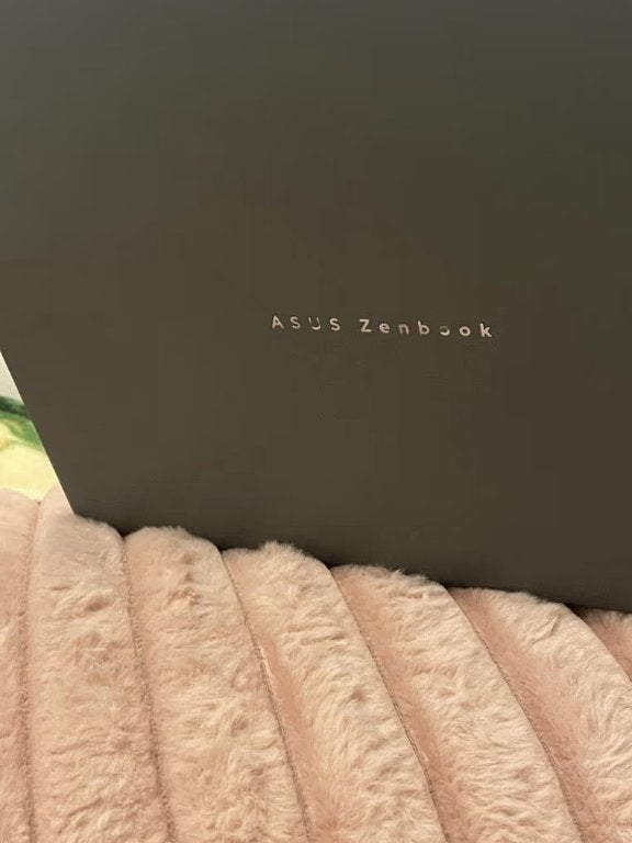 ASUS Zenbook Laptop - Zo goed als nieuw, Computers en Software, Ophalen, Met videokaart, 2 tot 3 Ghz, Qwerty