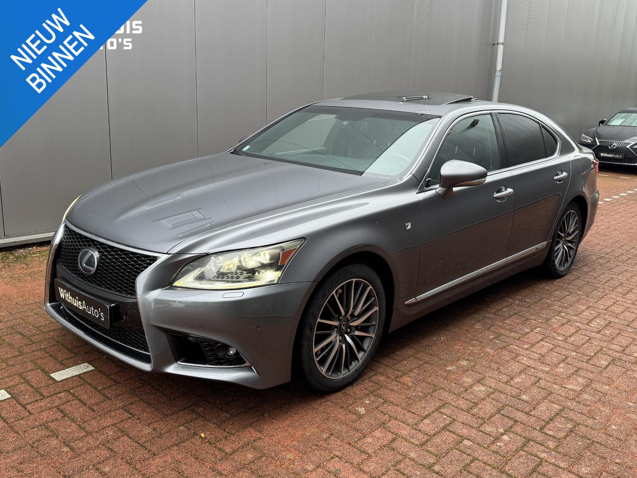Lexus LS 600h F Sport *Dealer Onderhouden *Full option, Automaat, Stof, Gebruikt, Verwarmde buitenspiegels