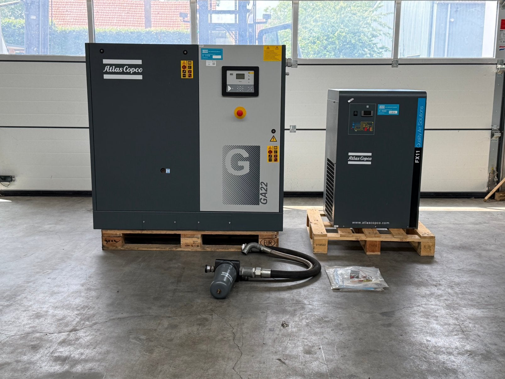 Atlas Copco GA22 22Kw schroefcompressor met luchtdroger, Ophalen, 800 liter/min of meer, Dimatech, 100 liter of meer
