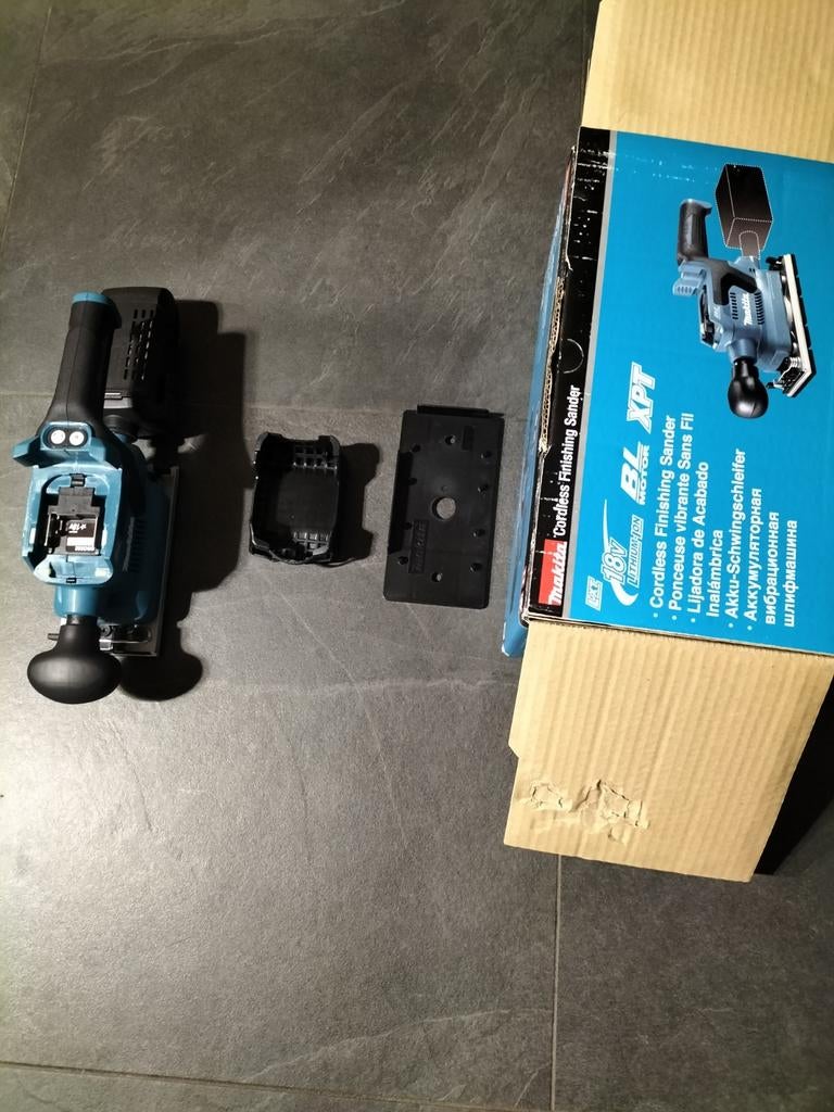 Makita DBO382 Accu Vlakschuurmachine 18V (Zonder accu), Doe-het-zelf en Verbouw, Ophalen of Verzenden, Nieuw, Minder dan 600 watt
