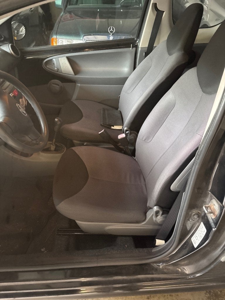 Foto 5 van Toyota AYGO 1.0-12V +
