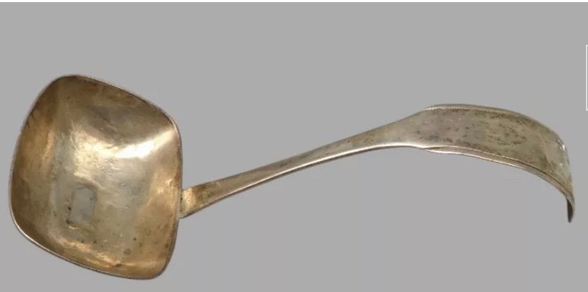 Antieke zilveren sauslepel 1840, Verzenden, Zilver