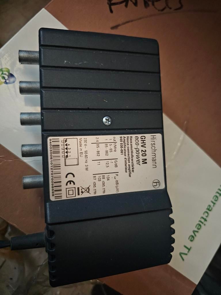 Hirschmann GHV 20 M eco-power antenneversterker, Ophalen of Verzenden, Gebruikt, Overige kabels