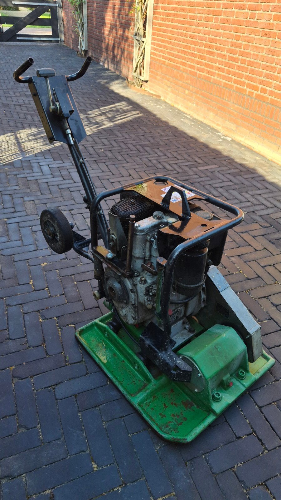 Wacker DPU 3060 trilplaat met Hatz dieselmotor, Ophalen of Verzenden