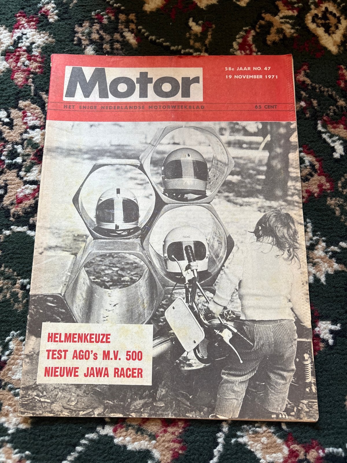 Motor Magazine - 19 november 1971 - Helmenkeuze, Ophalen of Verzenden, Gelezen, Algemeen