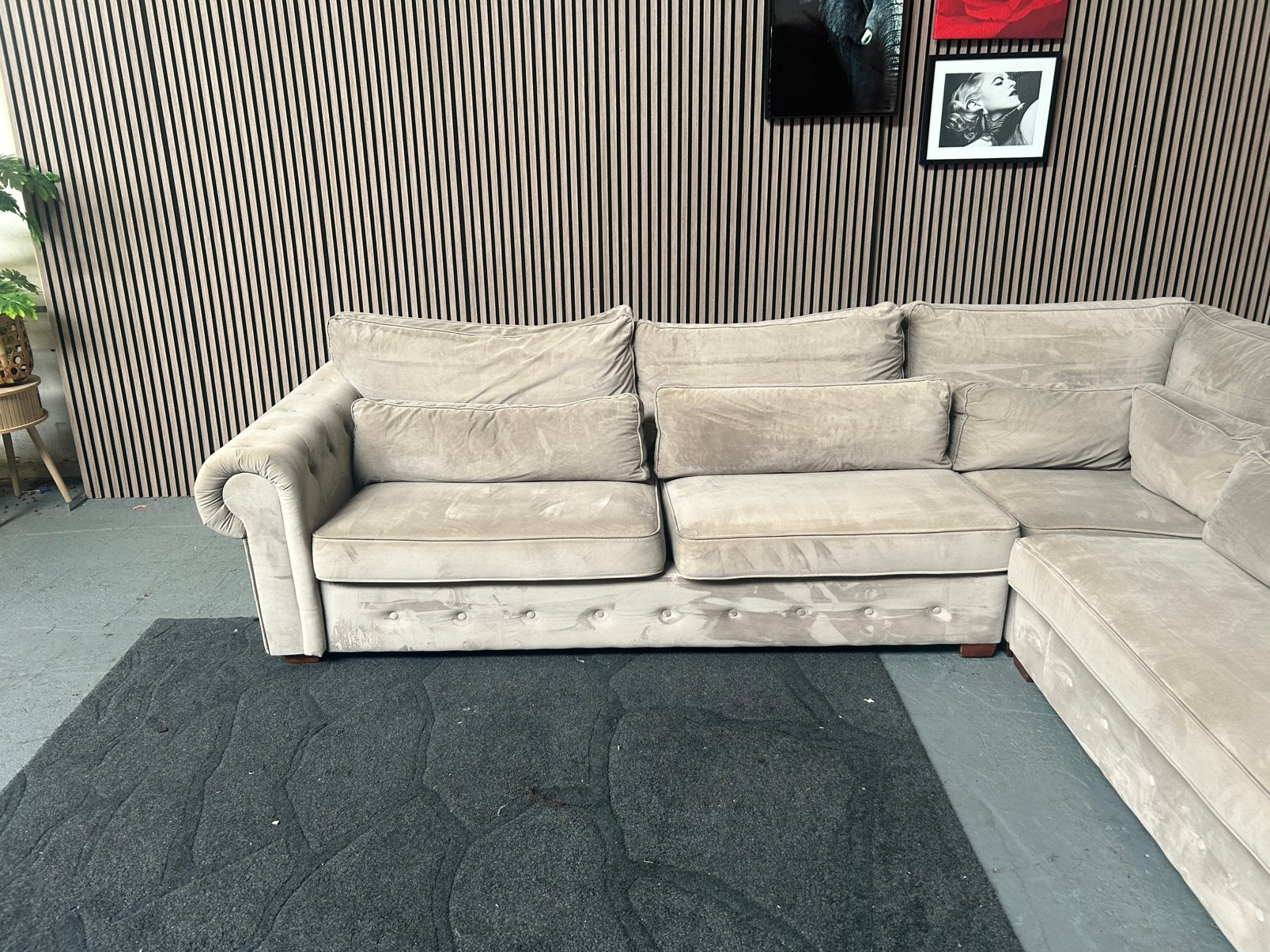 GRATIS LEVERING Hoekbank Velvet Beige 341X246 GEREINIGD, Hoekbank, 300 cm of meer, Ophalen of Verzenden, Zo goed als nieuw
