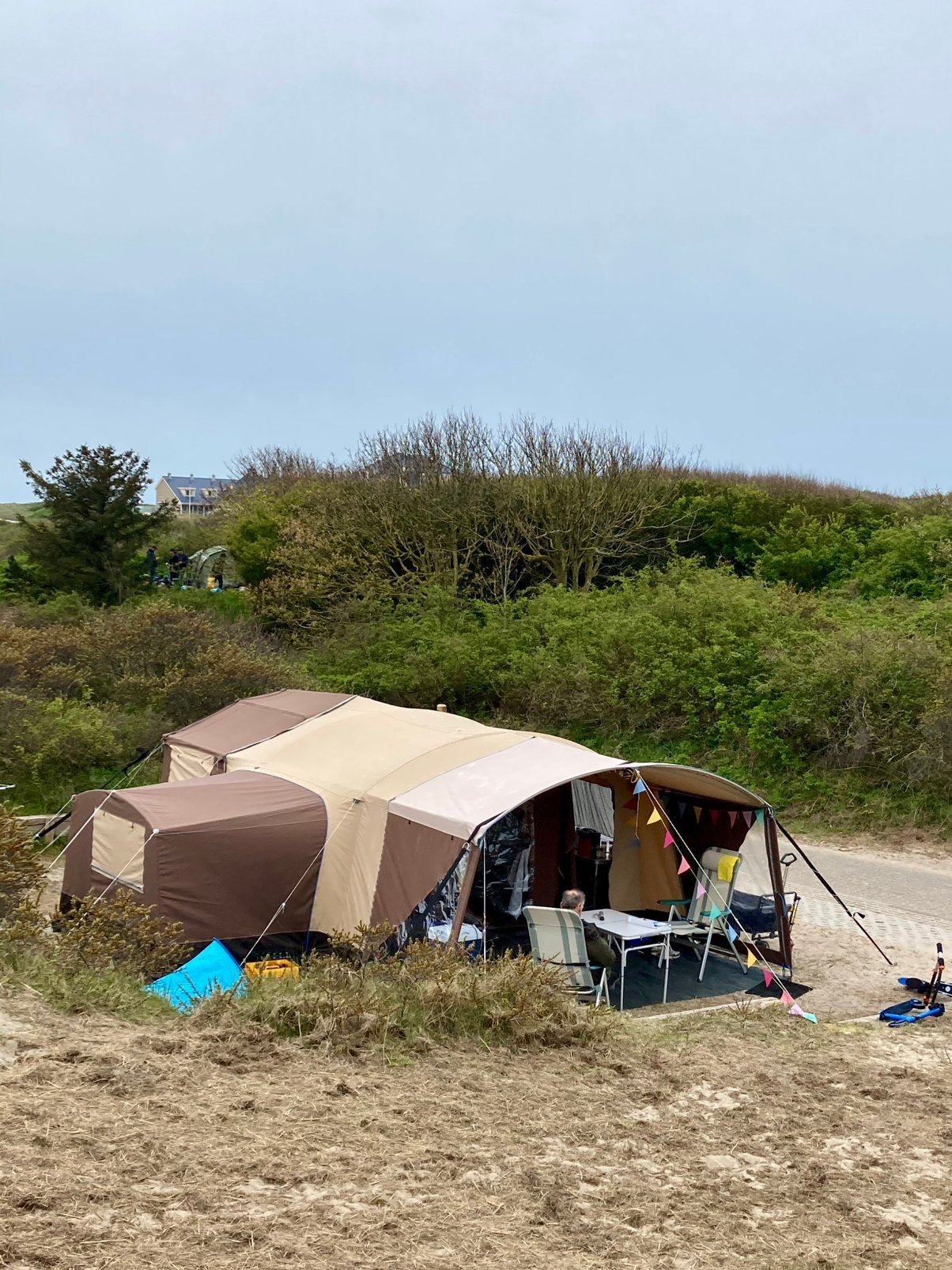 Trigano Galleon GL met gastencabine, Caravans en Kamperen, Ophalen, Trigano, Beige, Aanwezig