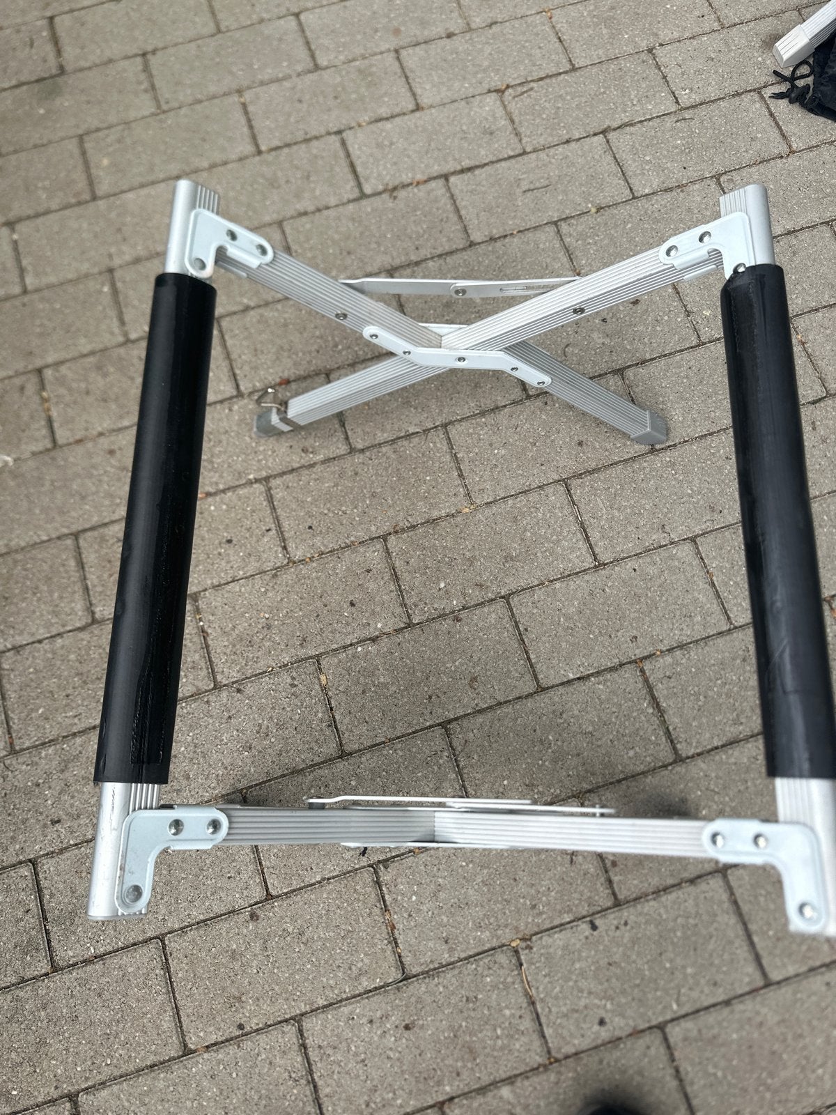 Opvouwbare Camping Koelkast Verhoger / Standaard, Caravans en Kamperen, Kampeeraccessoires, Ophalen of Verzenden, Gebruikt