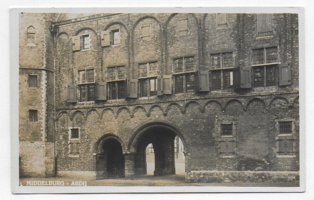 Middelburg Abdij Oude Ongelopen Ansichtkaart ( B4095 ), Ophalen of Verzenden, 1940 tot 1960, Ongelopen, Zeeland
