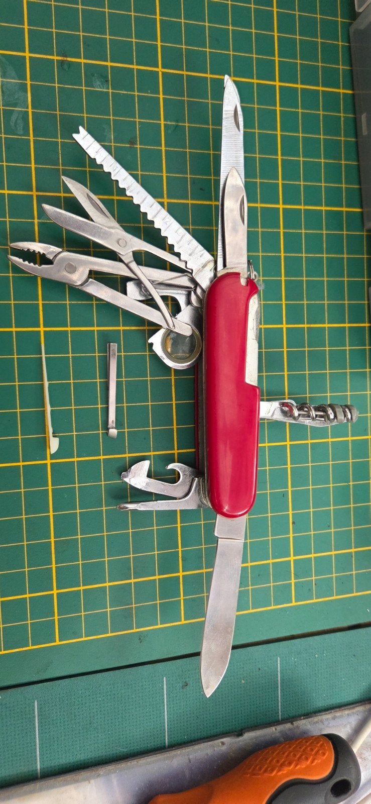 Swiss army knife, Caravans en Kamperen, Kampeergereedschap, Ophalen of Verzenden, Nieuw