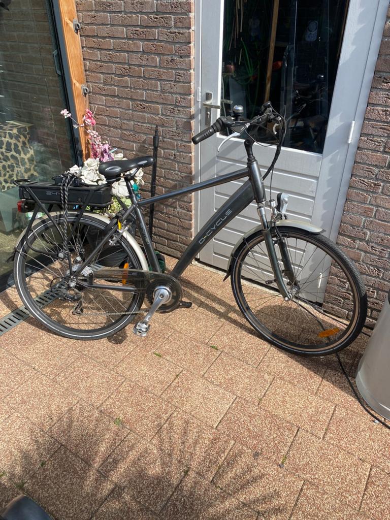 D-cycle  Electriesch fiets. Heten., Versnellingen, 49 tot 53 cm, Zo goed als nieuw, Ophalen