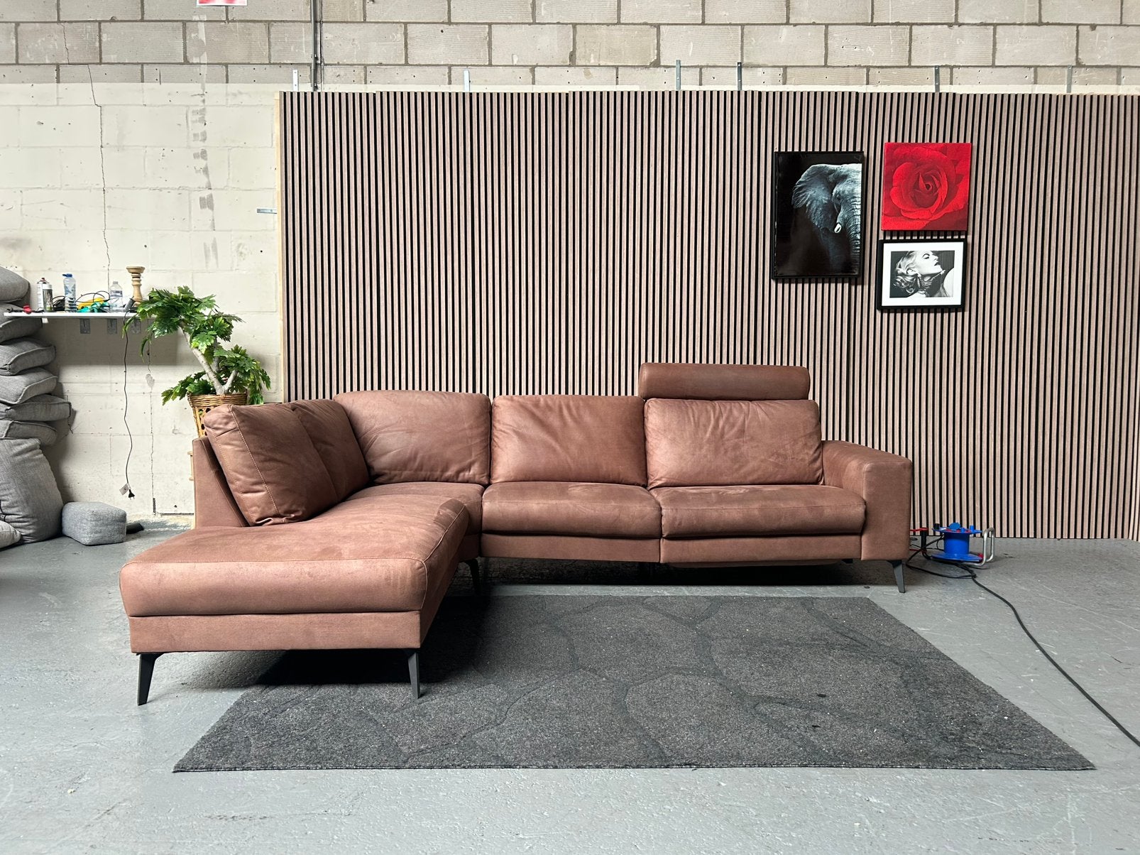 GRATIS LEVERING MICROLEDER HOEKBANK 285X208 GEREINIGD, 250 tot 300 cm, Hoekbank, Ophalen of Verzenden, Zo goed als nieuw
