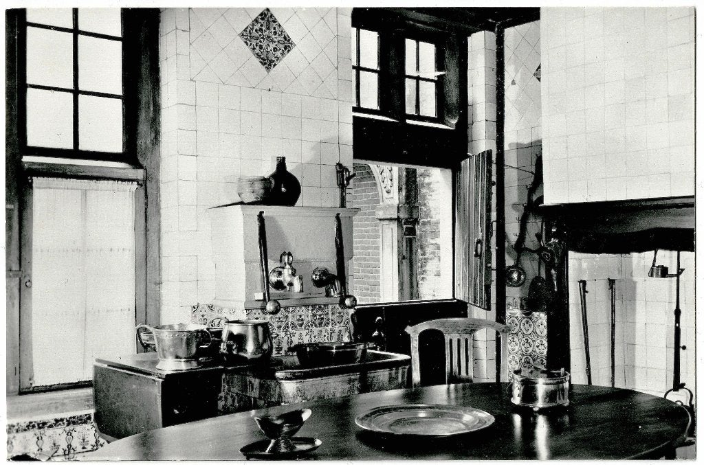 Leiden (zh) keukeninterieur museum de lakenhal, ongelopen, Verzenden, Zuid-Holland