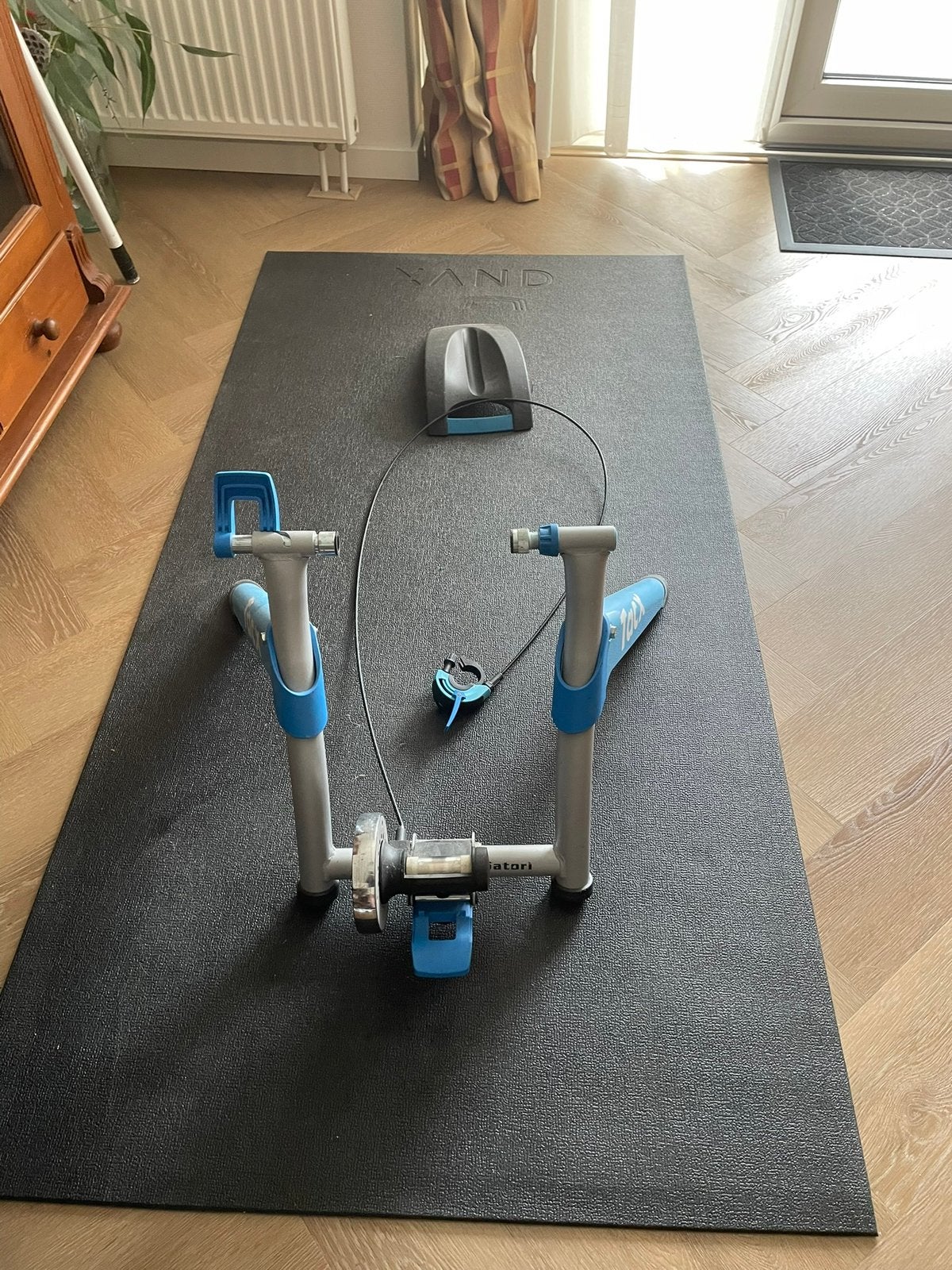 Tacx sartori fietstrainer met mat, Sport en Fitness, Ophalen, Gebruikt, Hometrainer