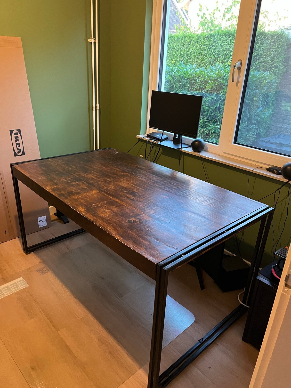 Houten bureau met metalen frame, Ophalen, Demontabel, Hout, Bruin