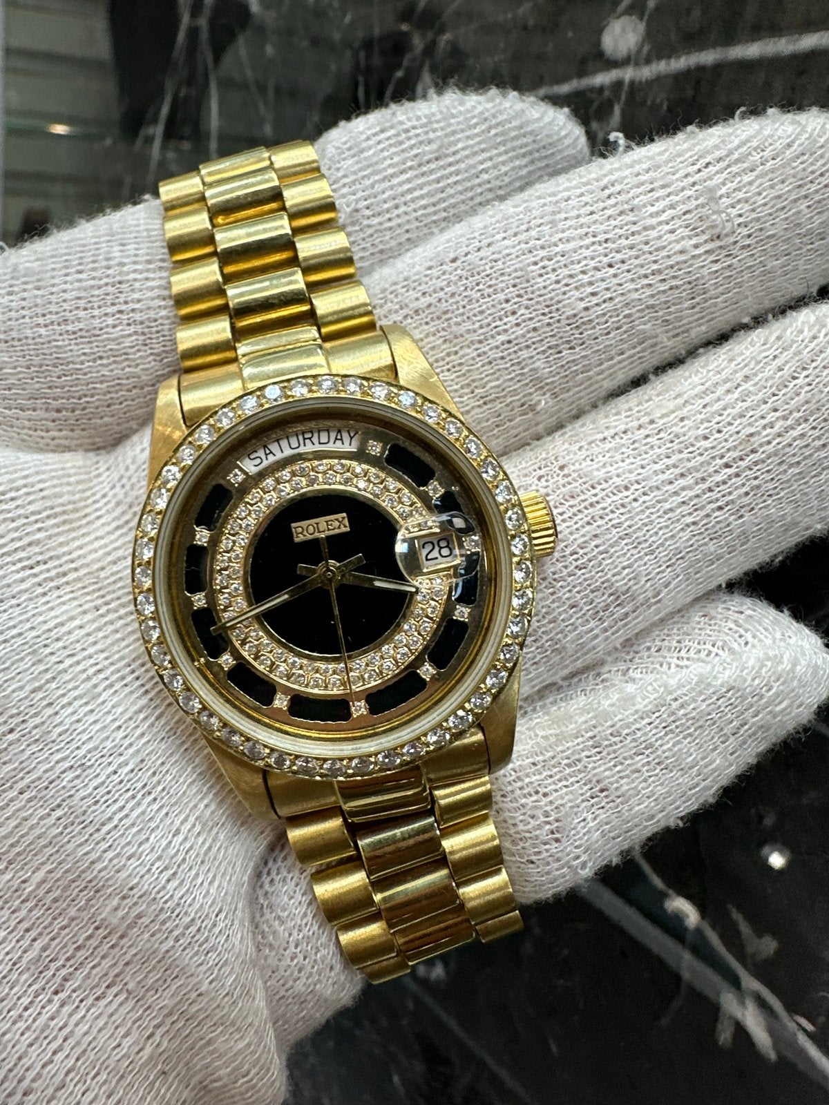 Rolex Day-Date 18k Goud Iced met VS Diamanten Geneve, Ophalen of Verzenden, Gebruikt, Goud